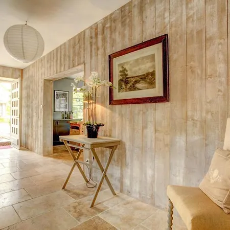 Larroque-sur-l'osse Sleeps 14 Pool Wifi * Larroque-sur-l'Osse