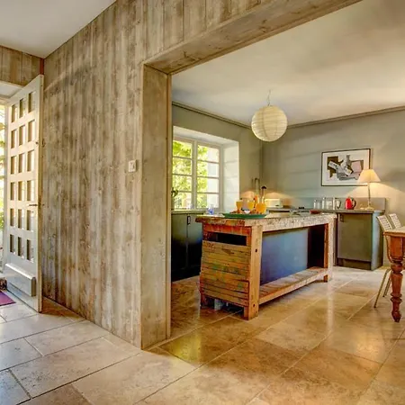 Villa Larroque-sur-l'osse Sleeps 14 Pool Wifi Larroque-sur-l'Osse