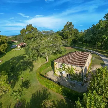 Villa Larroque-sur-l'osse Sleeps 14 Pool Wifi Larroque-sur-l'Osse