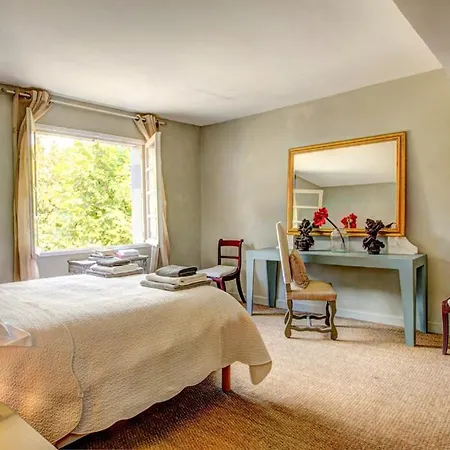 Larroque-sur-l'osse Sleeps 14 Pool Wifi *