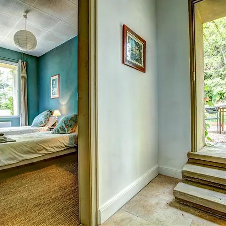 Larroque-sur-l'osse Sleeps 14 Pool Wifi Larroque-sur-l'Osse