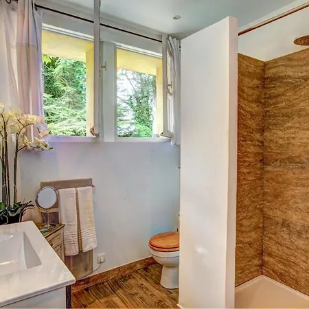 Larroque-sur-l'osse Sleeps 14 Pool Wifi Larroque-sur-l'Osse