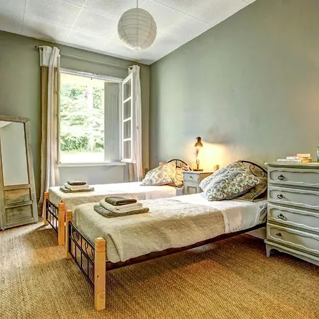 Larroque-sur-l'osse Sleeps 14 Pool Wifi * Larroque-sur-l'Osse